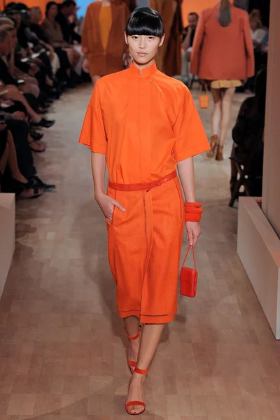 Look 13